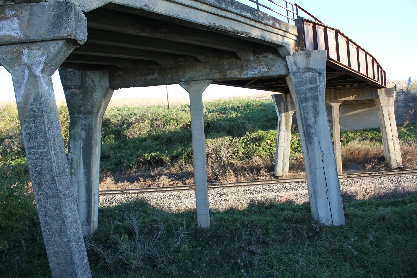 Center pier